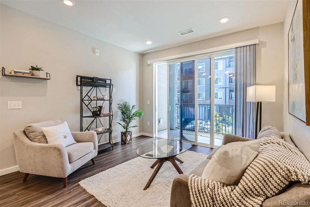 400 E Fremont Place 206, Centennial