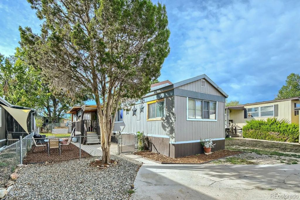 10201 Riverdale Road, Thornton