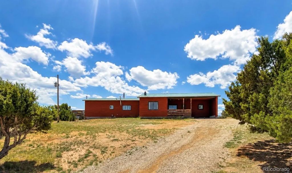 2041 Comanche Drive, Walsenburg