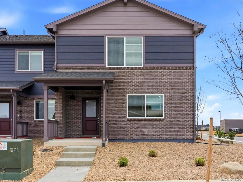 21234 E 65th Drive, Aurora
