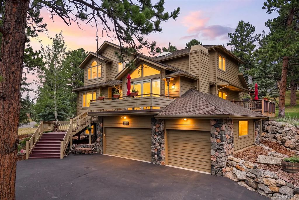 31477 Banff Court, Evergreen
