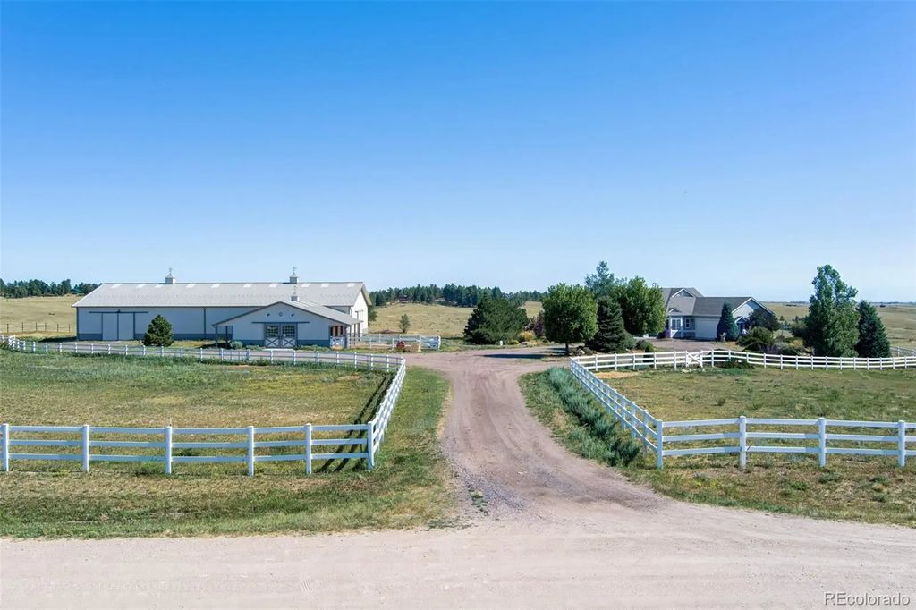 6276 Kelly Circle, Elizabeth