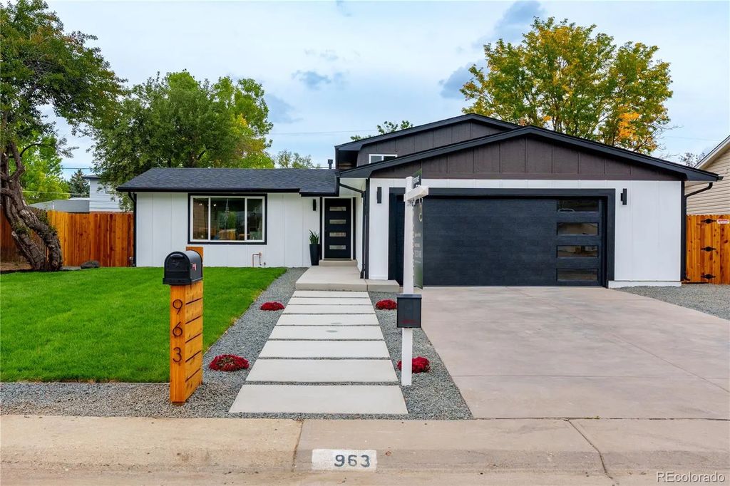 963 E 7th Avenue, Broomfield