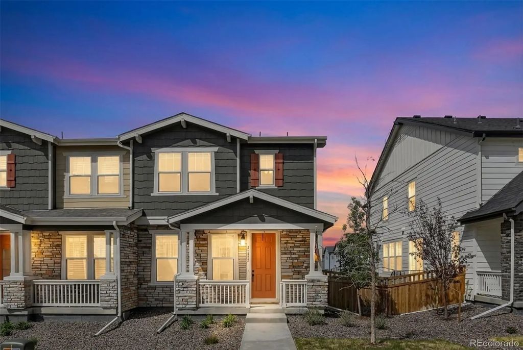 21233 E 63rd Drive, Aurora