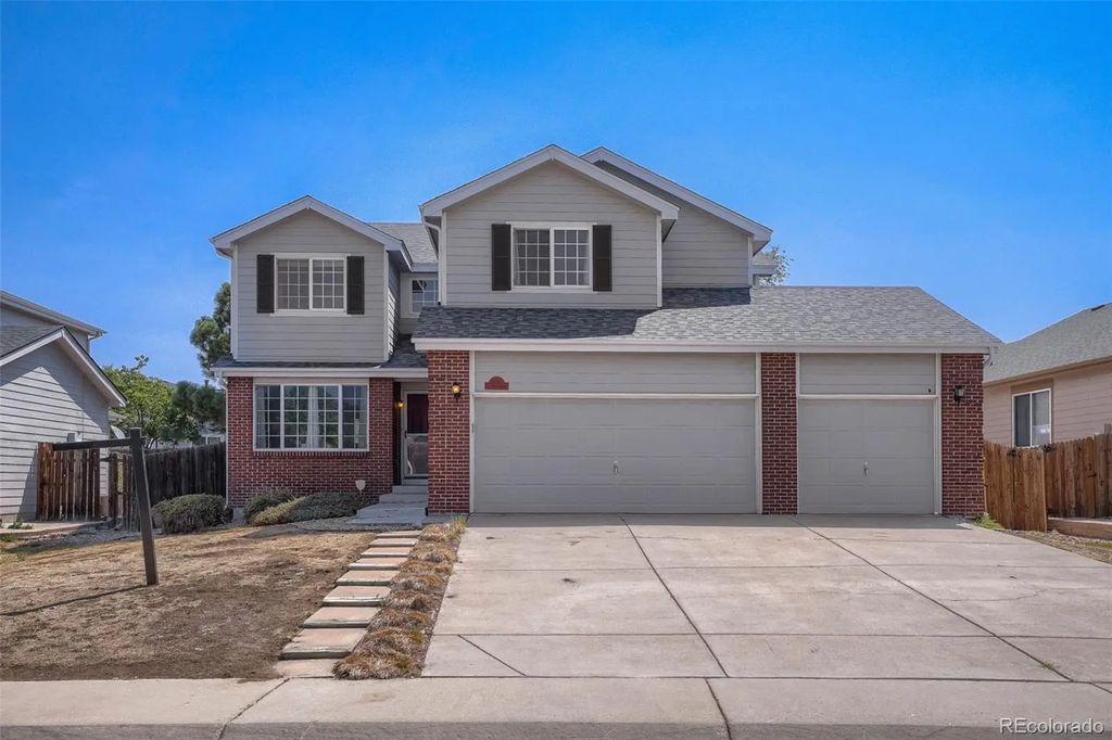 2366 S Genoa Street, Aurora