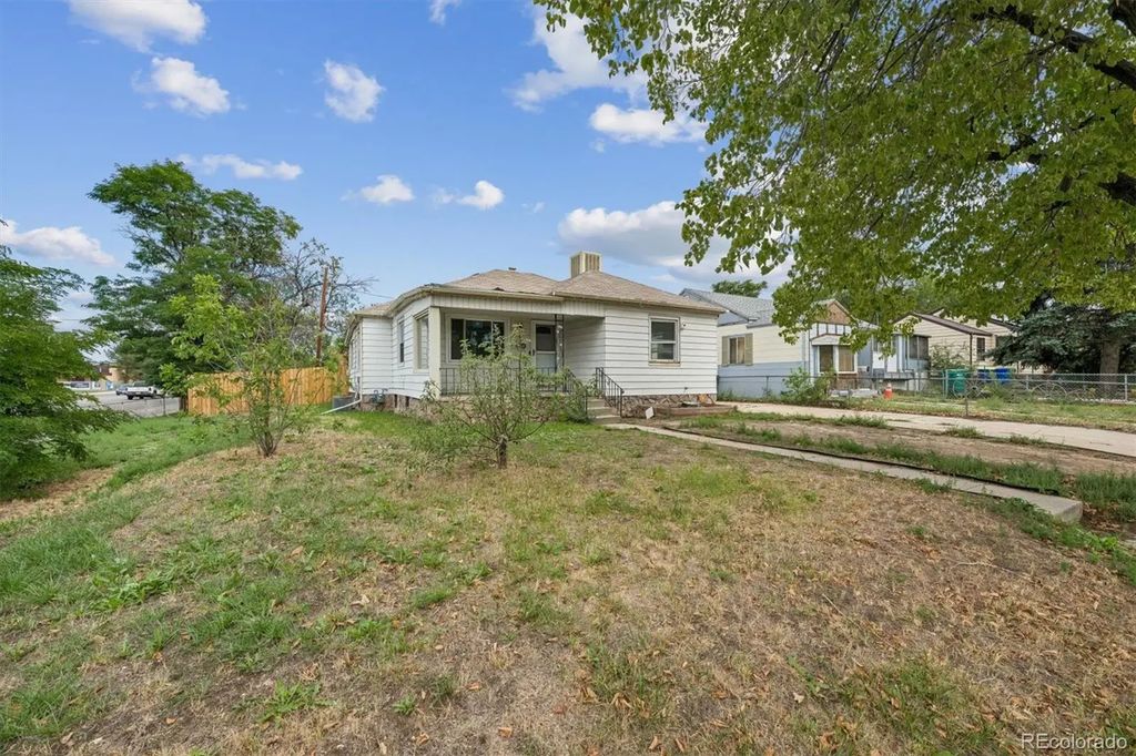 1996 Lima Street, Aurora