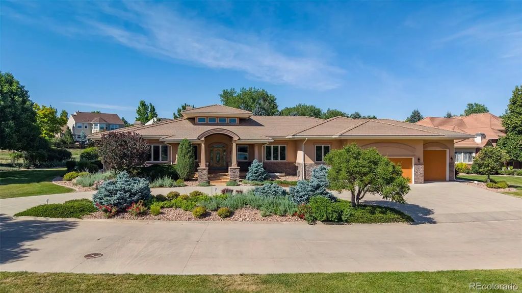 905 E 14th Way, Broomfield