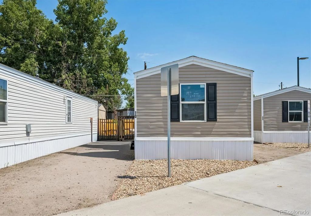 5971 E 69th Avenue, Commerce City