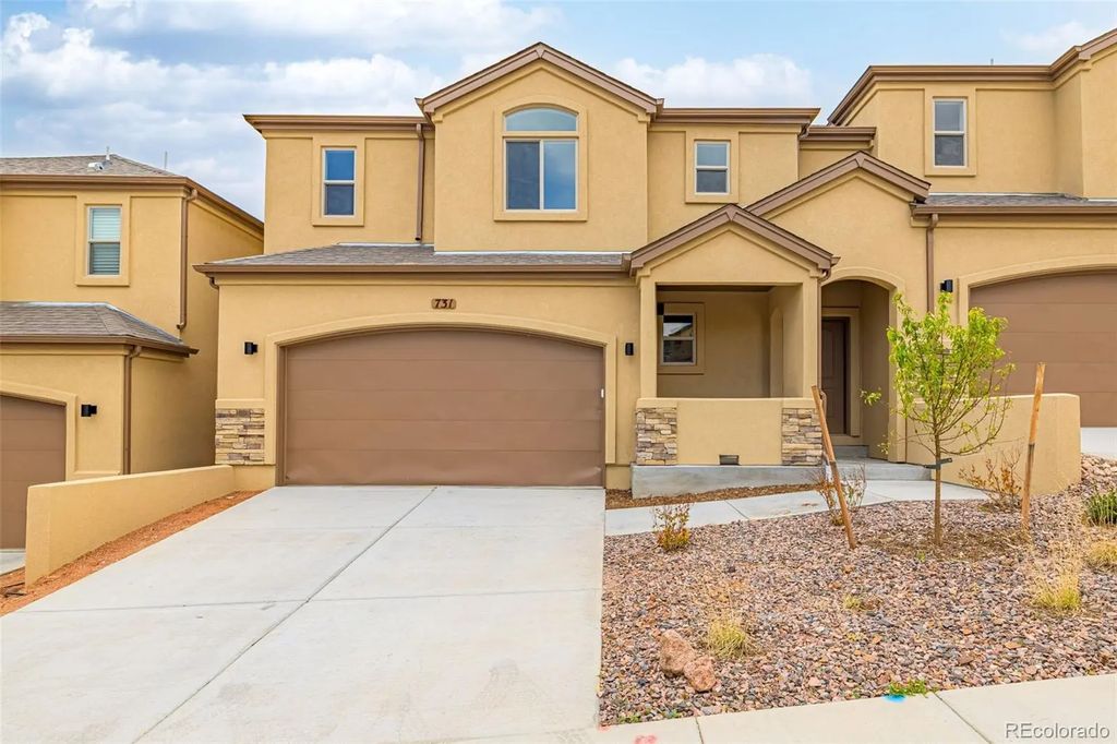 731 Little Bear, Colorado Springs