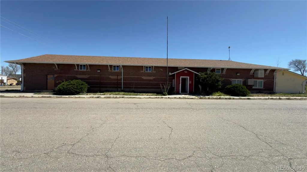 664 2nd Avenue, Deer Trail