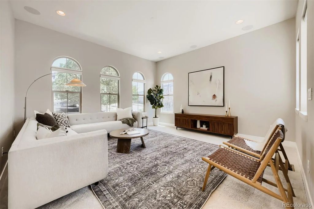 2439 S Orchard Street, Lakewood