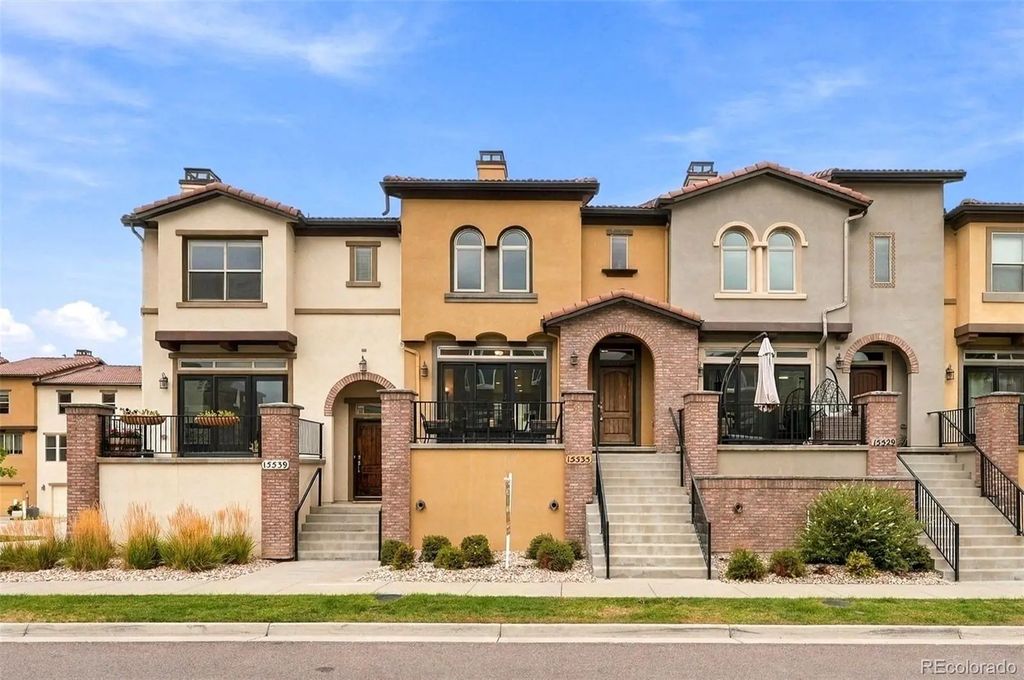 15535 W Washburn Avenue, Lakewood