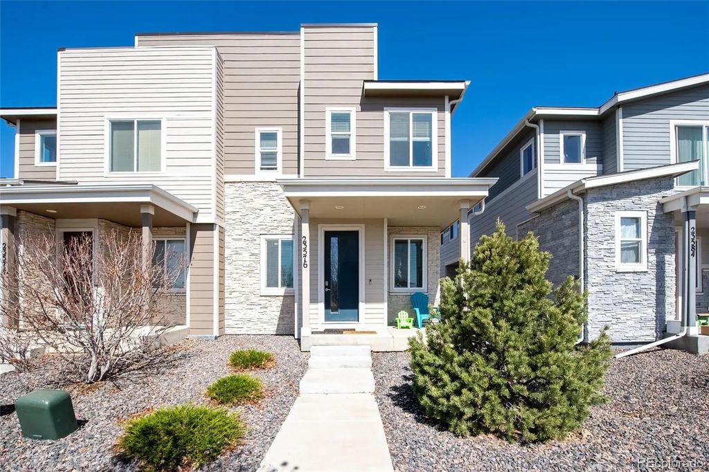 23576 E 5th Place, Aurora