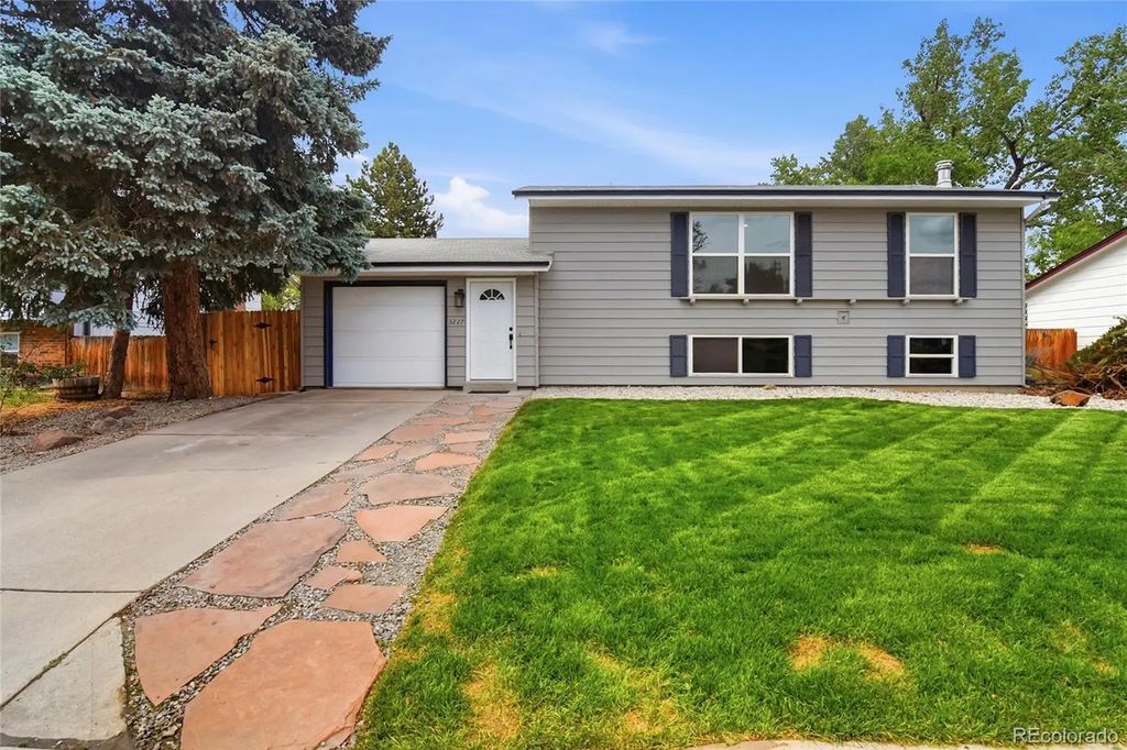 3227 S Hoyt Way, Lakewood