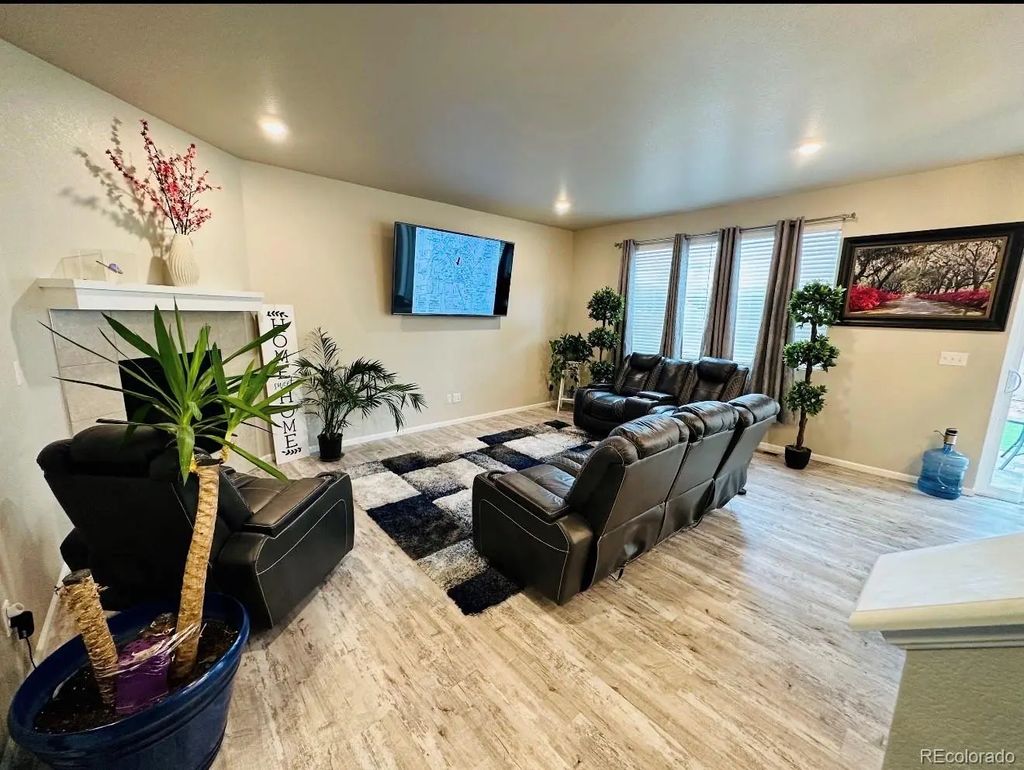 9342 Salida Street, Commerce City