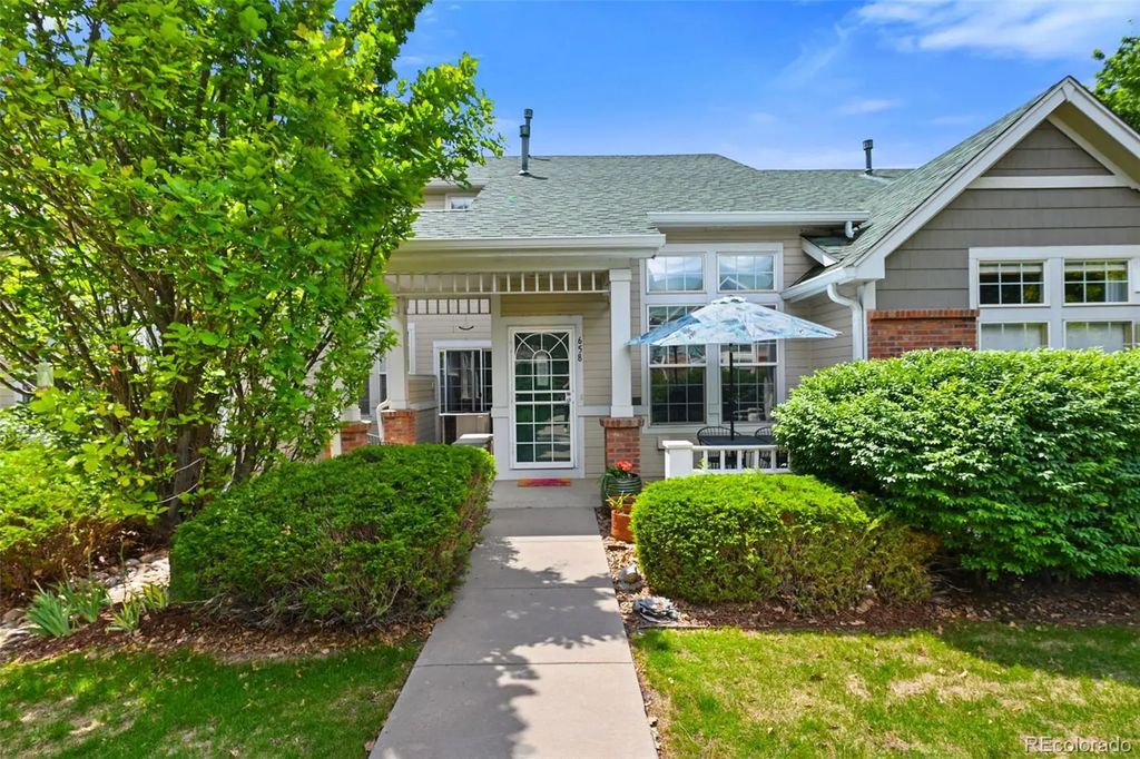658 S Yarrow Street, Lakewood