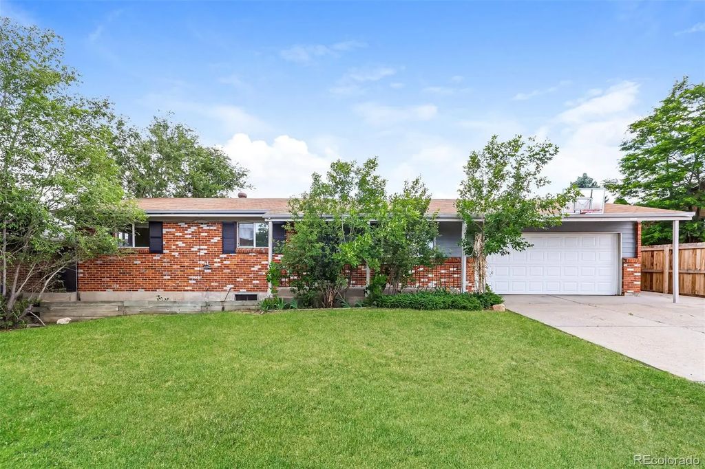 432 S Potomac Circle, Aurora