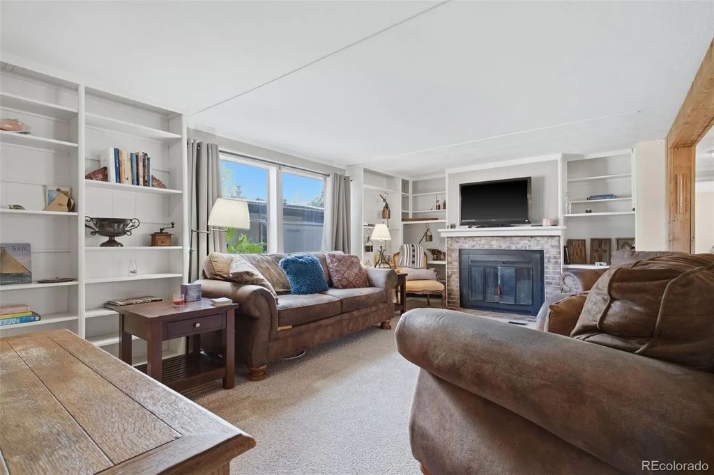 801 Quail Cove, Lafayette