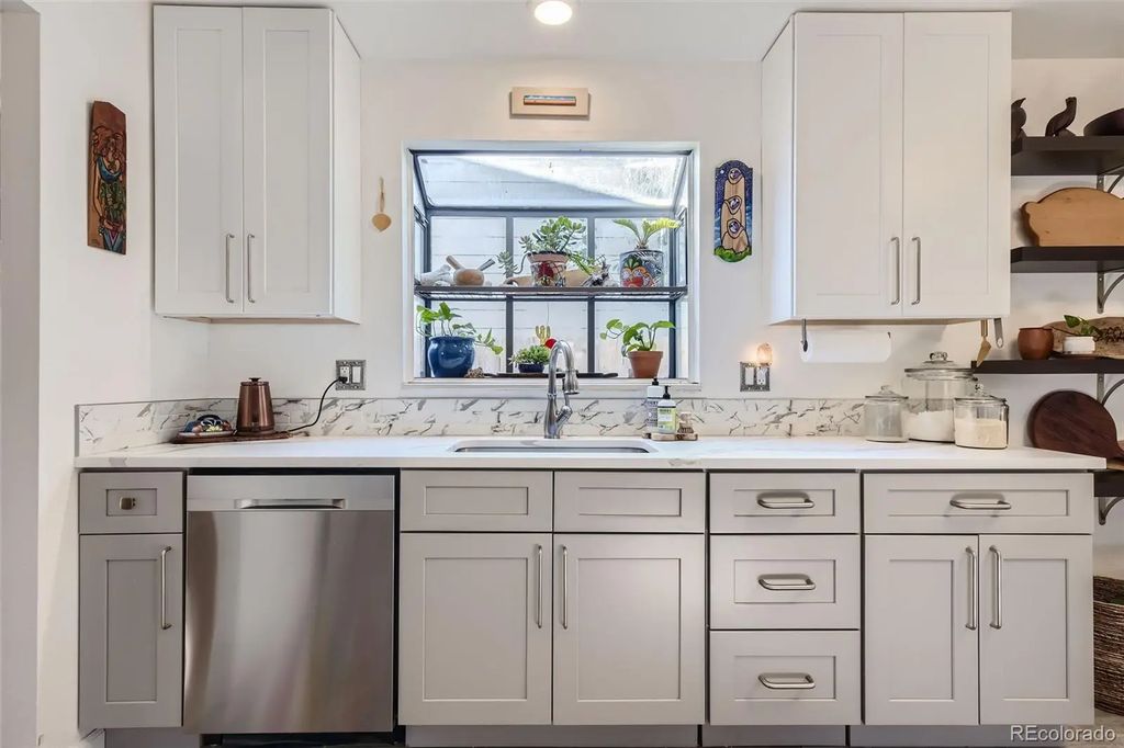 10115 W Arbor Place, Littleton