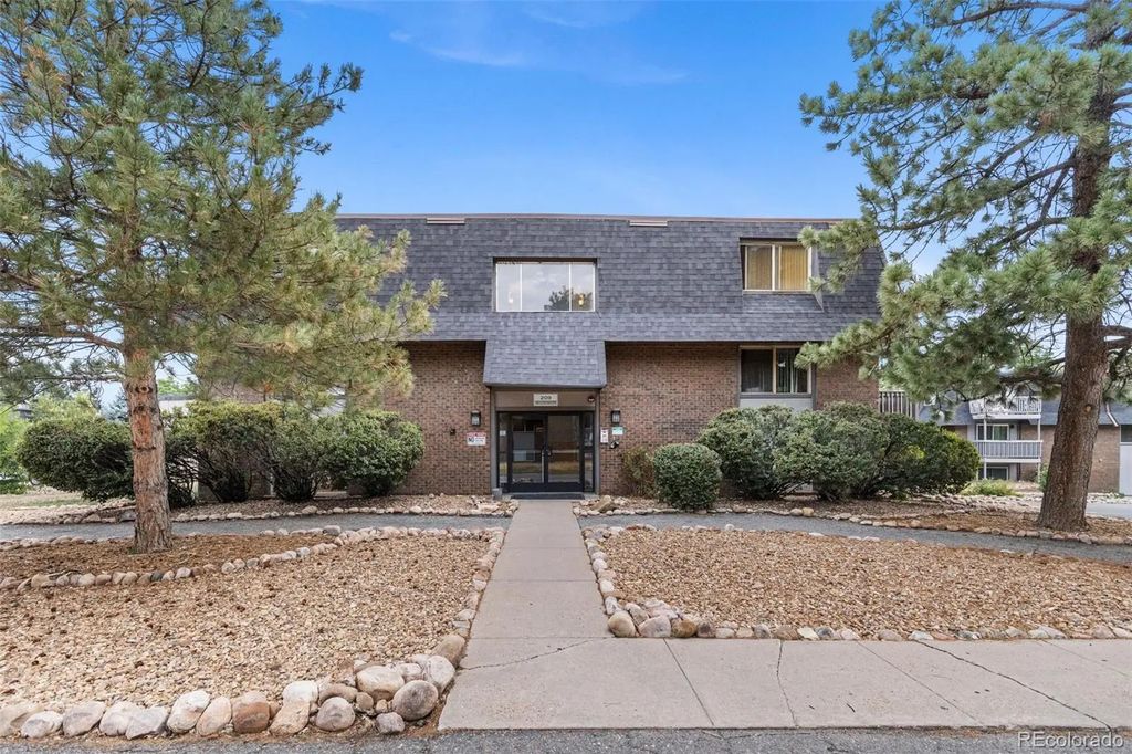 209 E Highline Circle 302, Centennial