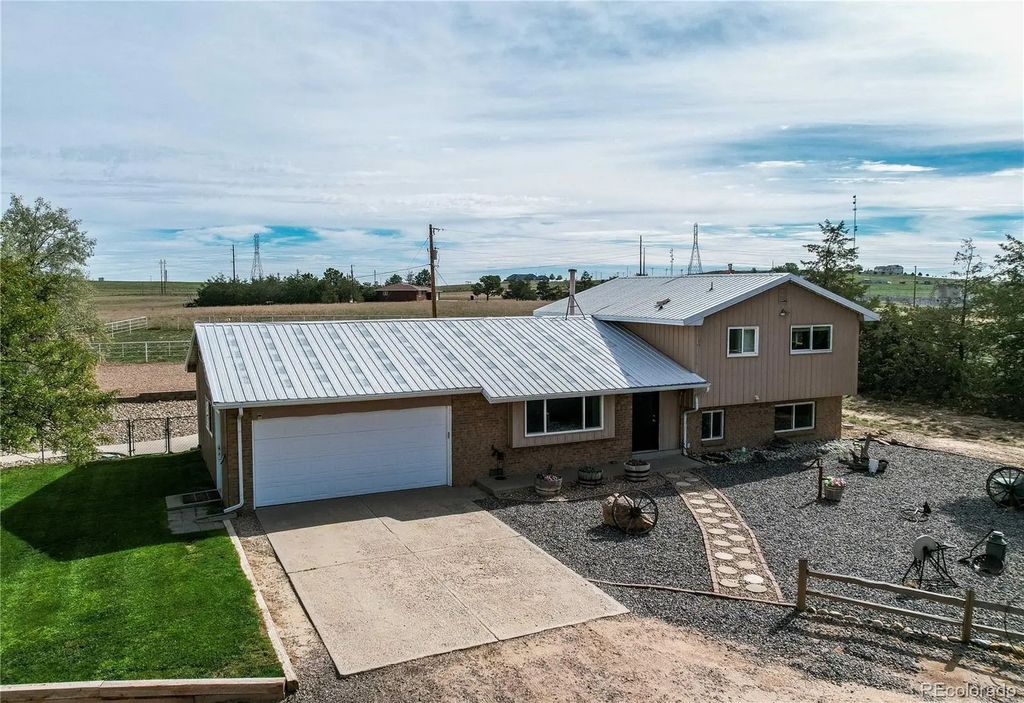 15721 County Road 10, Fort Lupton