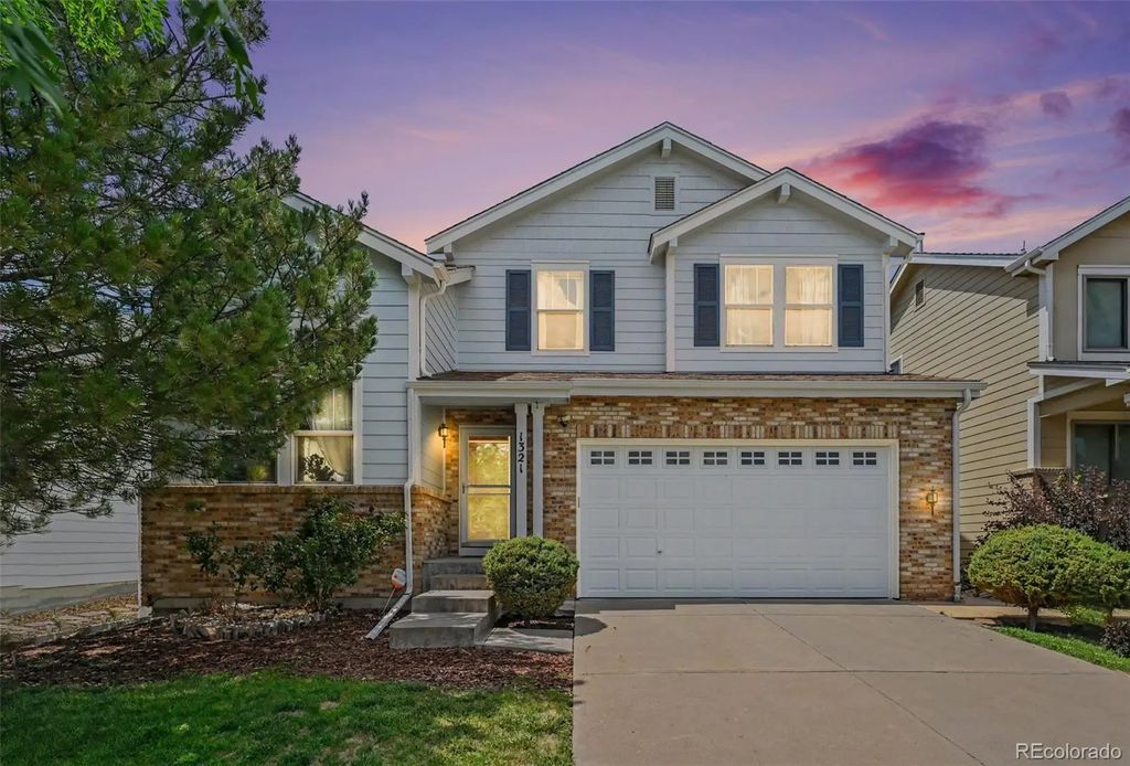1321 Biloxi Court, Aurora