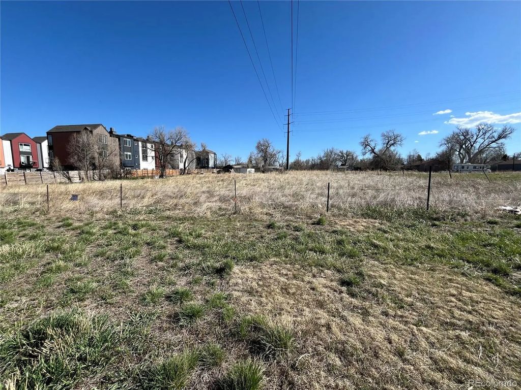 5701 W 10th Avenue, Lakewood