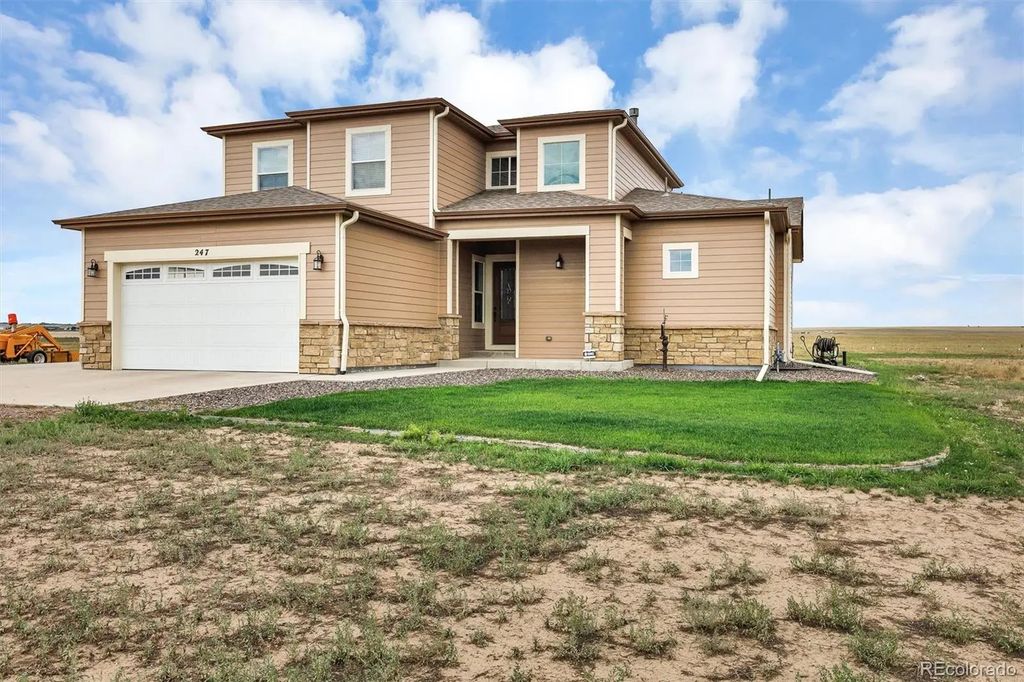 247 S County Road 145, Strasburg