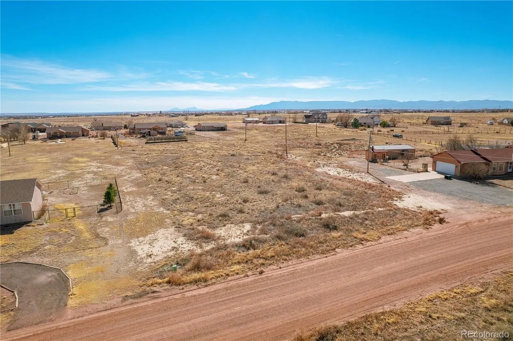 1464 E Gem Drive, Pueblo