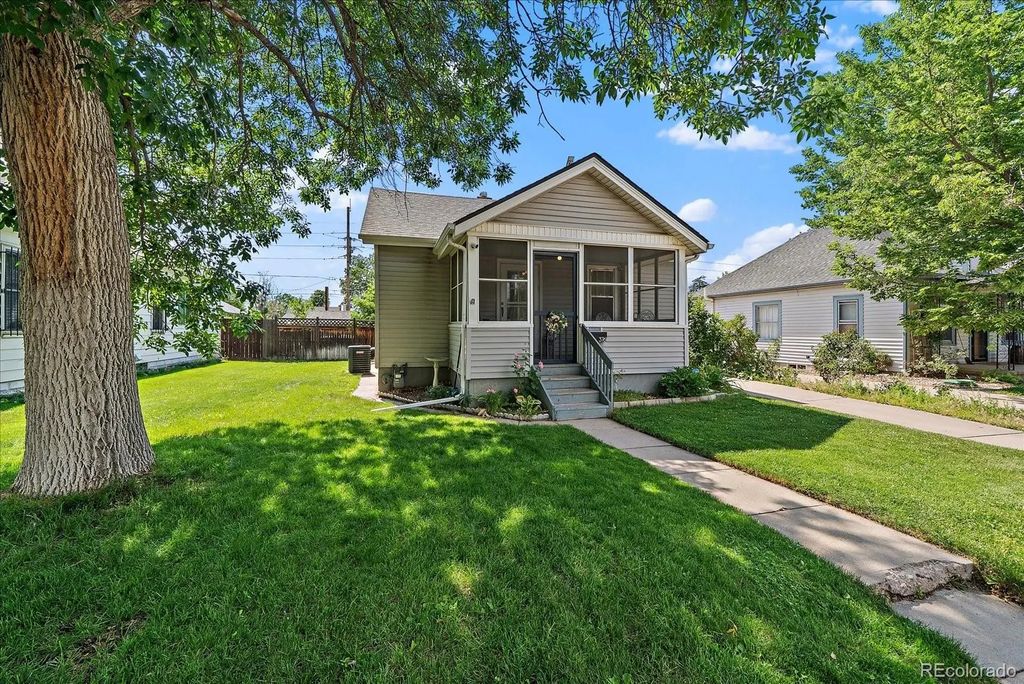 3761 S Bannock Street, Englewood