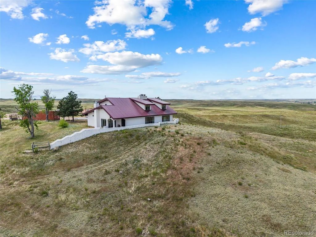 14975 Us Highway 385, Julesburg