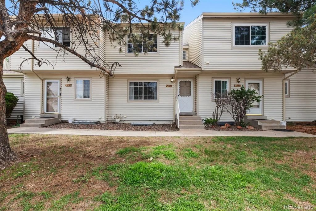 4231 S Mobile Circle B, Aurora