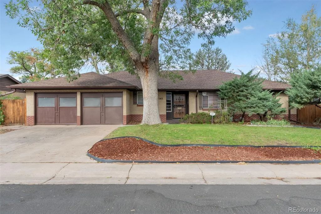 4565 S Lipan Court, Englewood