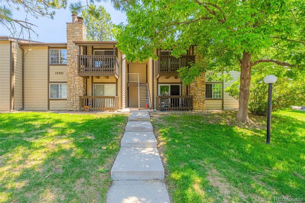 1760 S Pitkin Circle B, Aurora