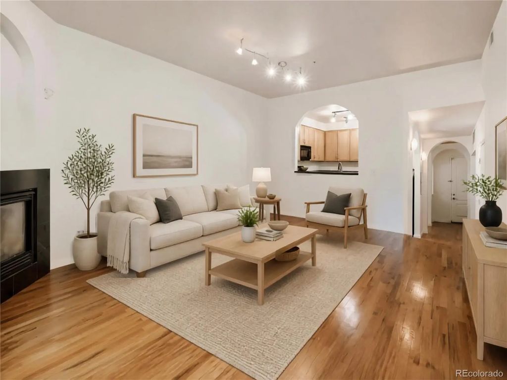 1489 N Steele Street 114, Denver