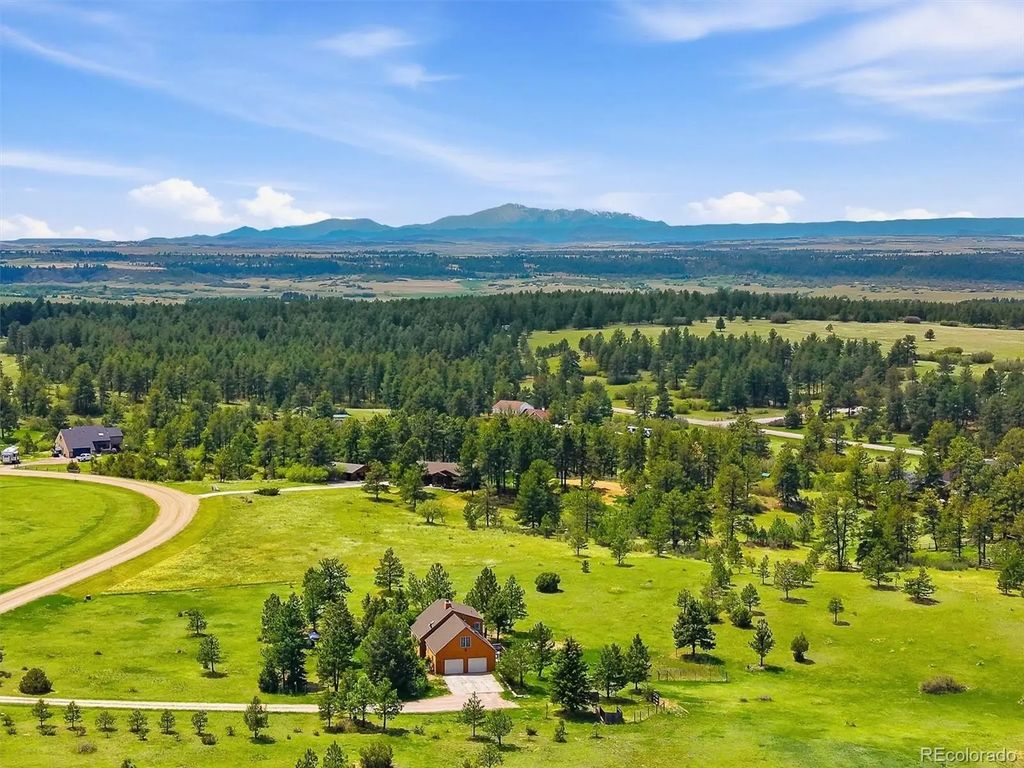 2219 Meadow Green Circle, Franktown