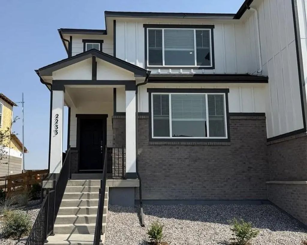 2233 E 164th Avenue, Thornton