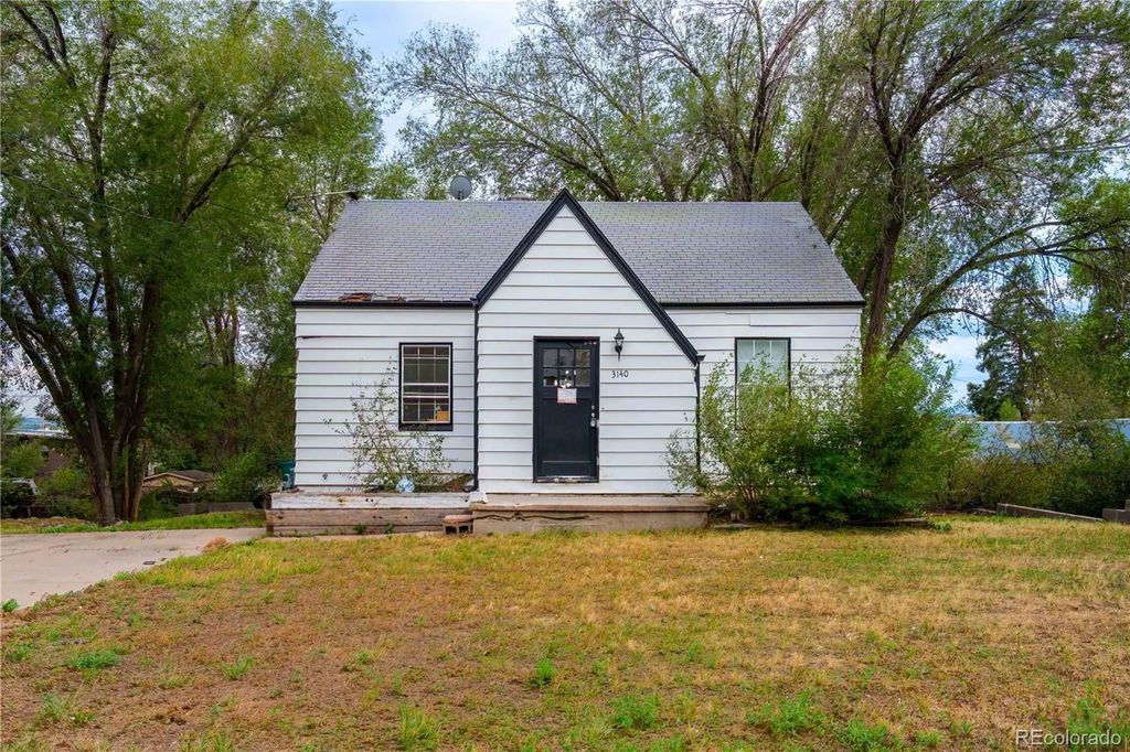 3140 W Girard Avenue, Englewood