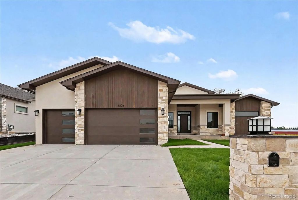 5276 Flora Way, Arvada