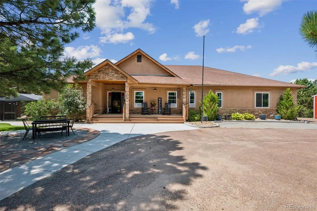 19650 Saddle Blanket Lane, Peyton