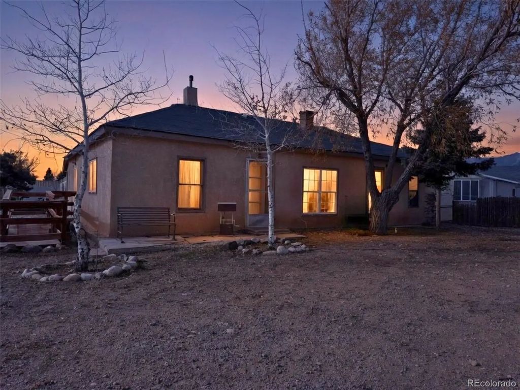 709 Beaubien Avenue, Fort Garland