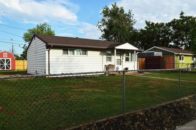 6571 Porter Way, Commerce City