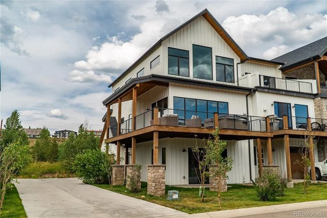 158 Hay Meadow Drive, Fraser