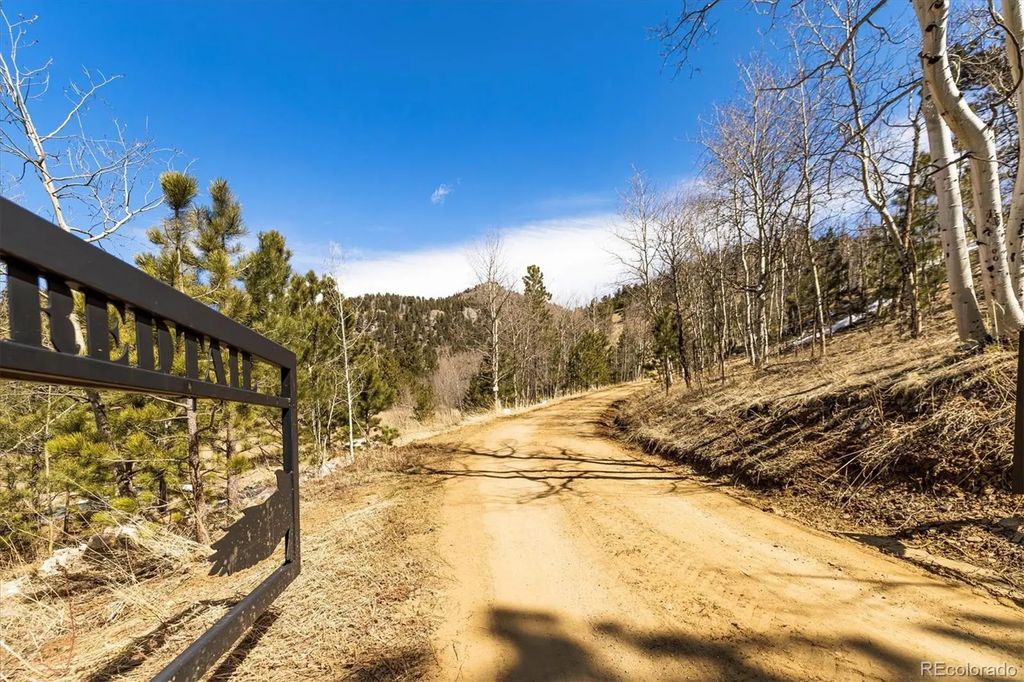 3 Red Tail Ranch, Golden