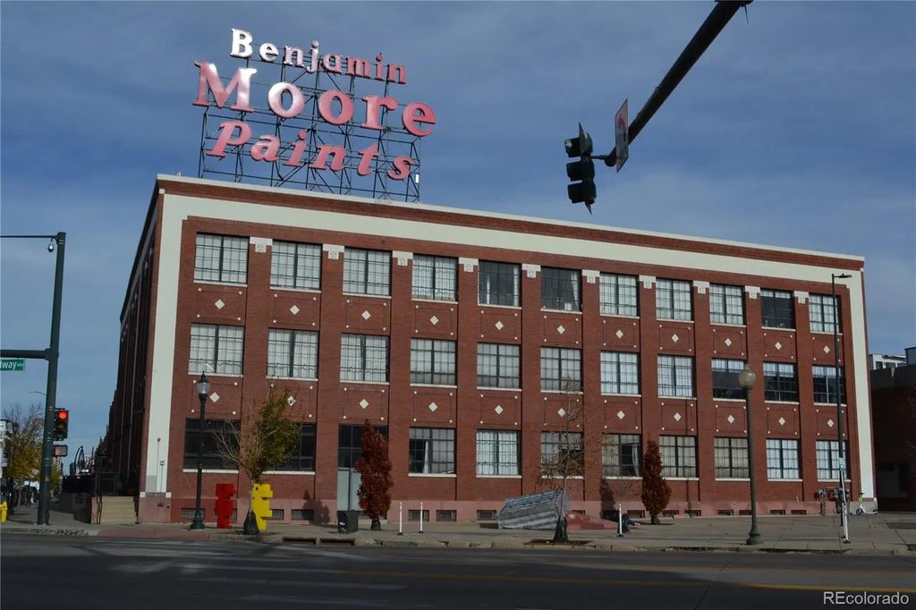 2500 Walnut Street 306, Denver