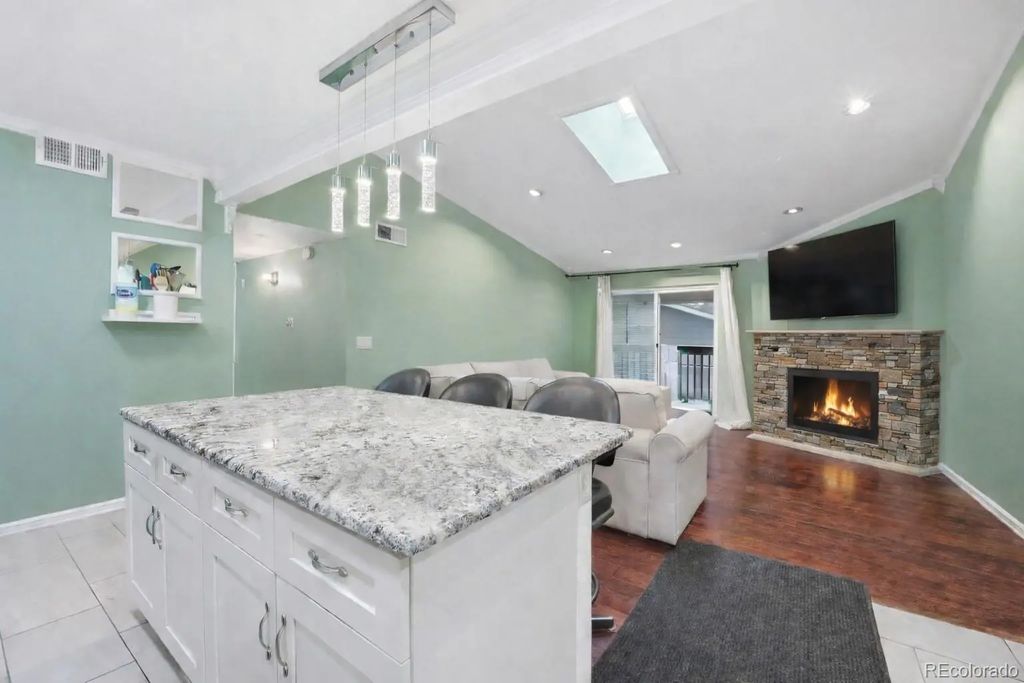 3482 S Eagle Street 203, Aurora