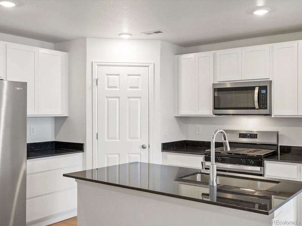 21259 E 65th Avenue, Aurora