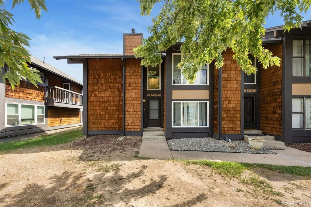 1347 S Crystal Way, Aurora