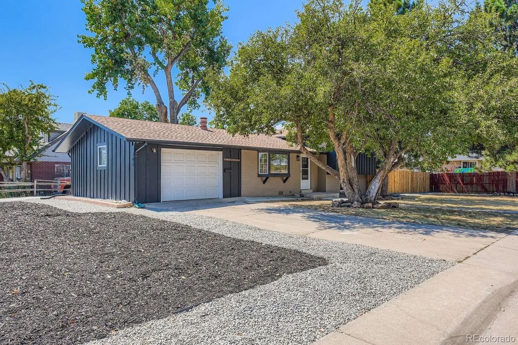 301 S Newland Street, Lakewood