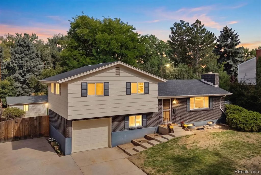 6256 S Cook Street, Centennial